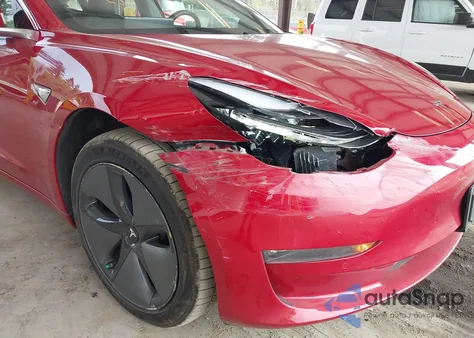 2018 Tesla Model 3 Long Range/Mid Range from USA, damaged, VIN 5YJ3E1EA5JF019247